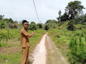 Kepala Desa, Aref : Masyarakat Nelayan Desa Belungkur Butuh Pembangunan Akses Jalan Penunjang Ekonomi