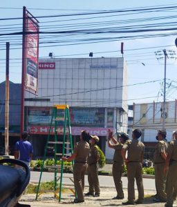 Reklame Milik Telkomsel Tak Bayar Pajak Dan Tak Berizin Ditertibkan
