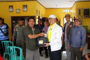 Serahkan BLT BBM, Gubernur Rohidin Tekankan Azas Manfaat