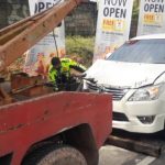 Adu Kambing Motor Scoopy Dengan Kijang Inova di Jalan Gatot Subroto, Pengendara Dilarikan Kerumah Sakit