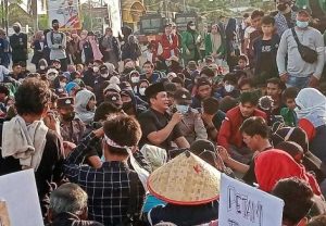 Temui Massa Aksi, DPRD Provinsi Bengkulu Terima Aspirasi Mahasiswa