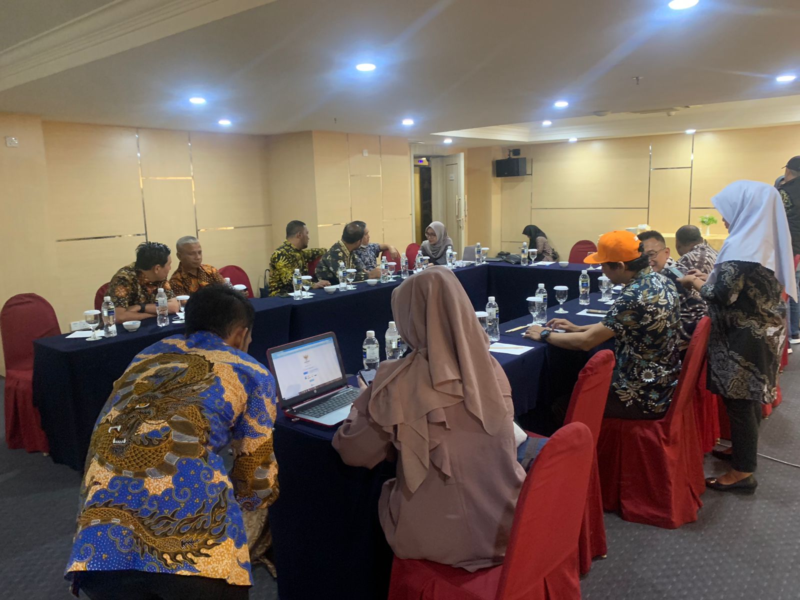 Rapat Soal SSH APBDP 2023 dan APBD 2024 di Setwan DPRD Kepri