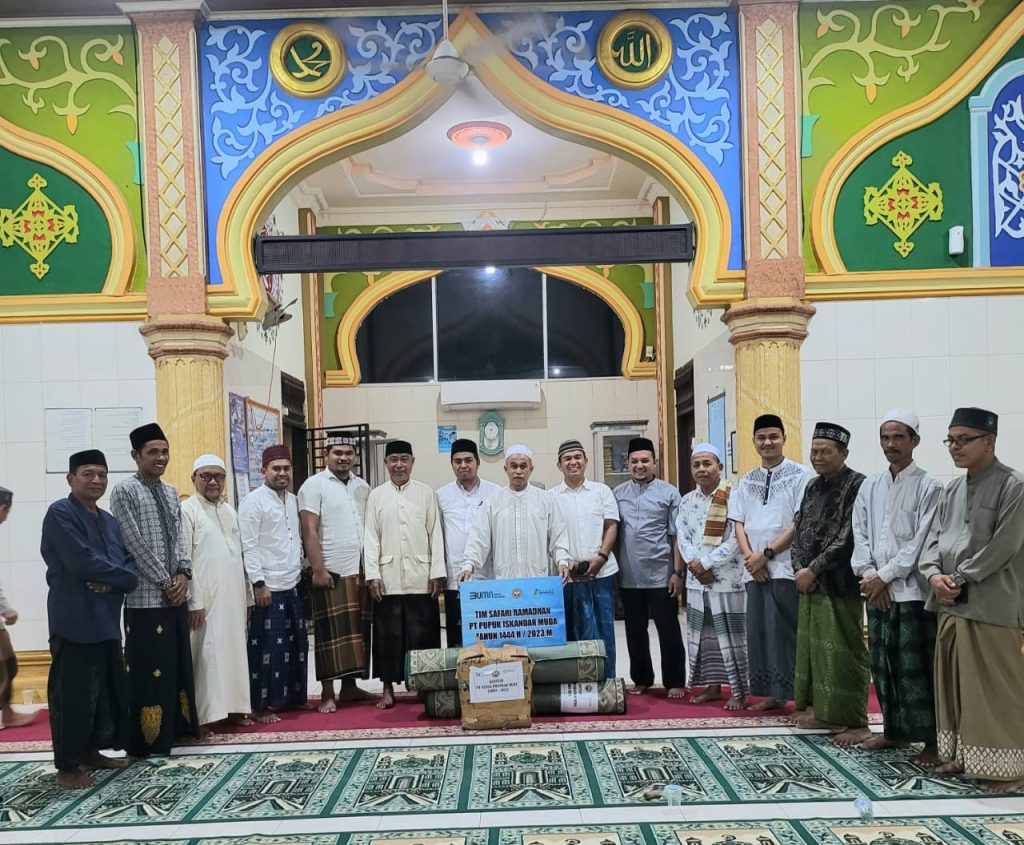 Gelar Safari Ramadhan, PIM Salurkan Bantuan untuk 18 Meunasah di Desa Lingkungan Perusahaan