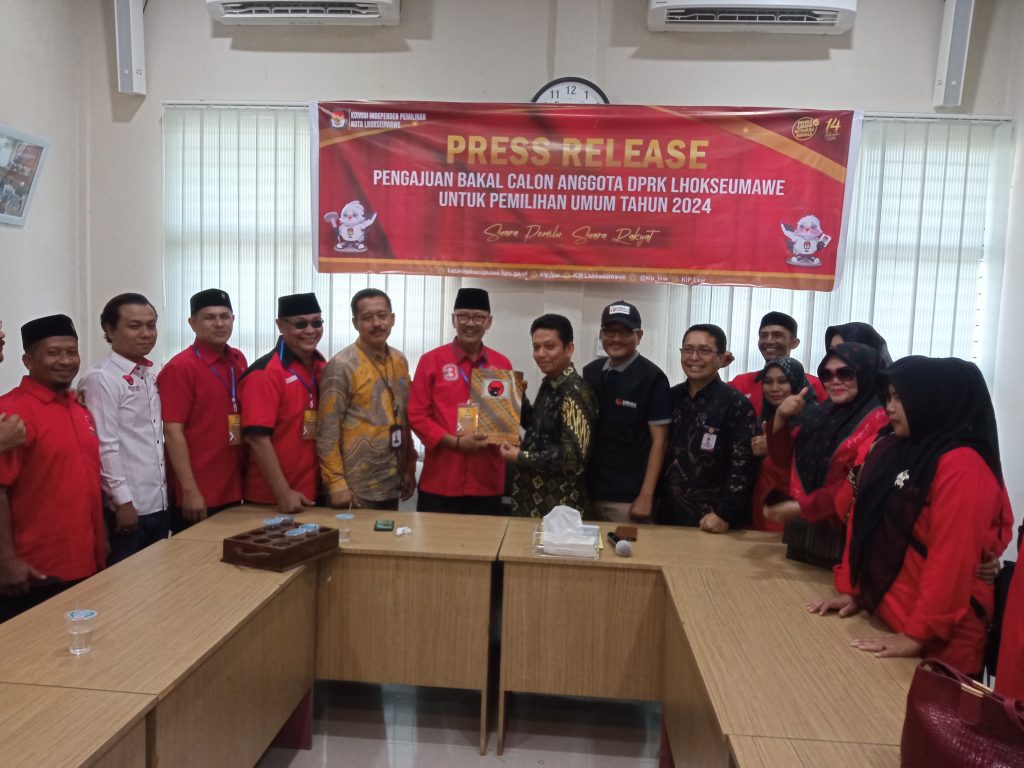 Partai PDI-Perjuangan Lhokseumawe Daftarkan 25 Bacaleg