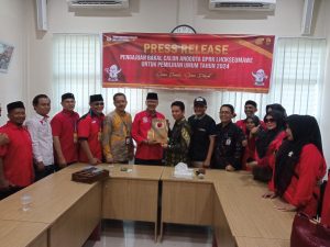 Partai PDI-Perjuangan Lhokseumawe Daftarkan 25 Bacaleg