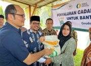 Pj Bupati Aceh Utara Mulai Salurkan Bantuan Pangan Cadangan Pemerintah