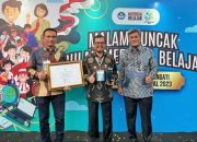 Pj Bupati Aceh Utara Terima Penghargaan dari Mendikbud RI