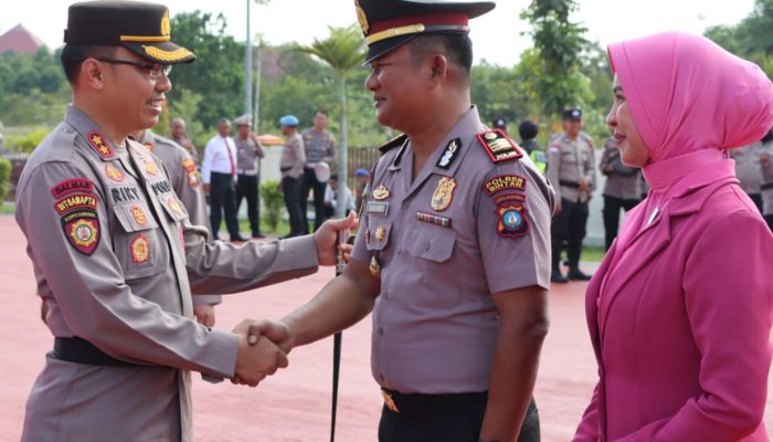 Kapolres Bintan Pimpinan Upacara Kenaikan Pangkat 22 Personil, Salah Satunya Kapolsek Gunung Kijang