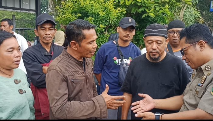 Puluhan PKL Kountener Teluk Keriting Datangi Rumah Gubernur Kepri