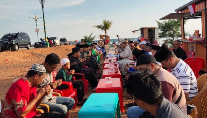 Diijinkan Berjualan, PKL Kountener Teluk Keriting Gelar Syukuran