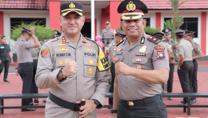 19 Personil Polres Lingga Naik Pangkat, Efendri Alie Resmi Sandang Pangkat Kompol