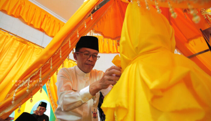 Sempena Hari Jadi Tanjungpinang, Hasan Laksanakan Ziarah Makam Bersama LAM dan Forkopimda