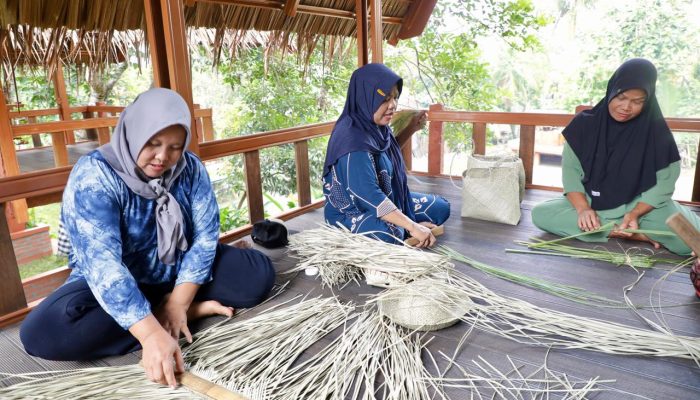 Kampung Reforma Agraria Bukit Sinyonya Jadi Ruang Kreatif dan Penggerak Ekonomi Masyarakat Desa Bandung