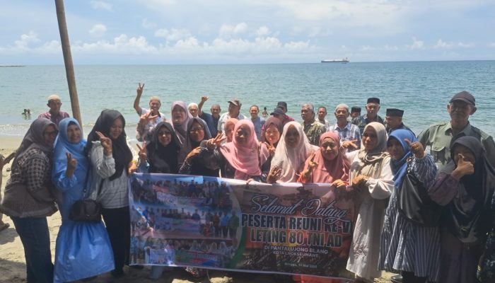 Reuni ke VI, Purnawirawan TNI AD Leting 1980 Satukan Kenangan dan Kepedulian di Pantai Ujong Blang Lhokseumawe